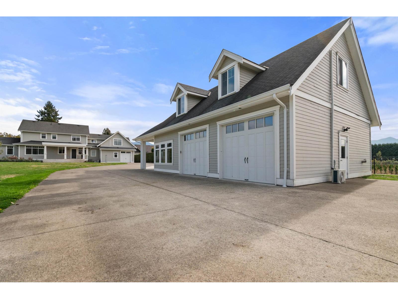 10995 MCSWEEN ROAD|Fairfield Island