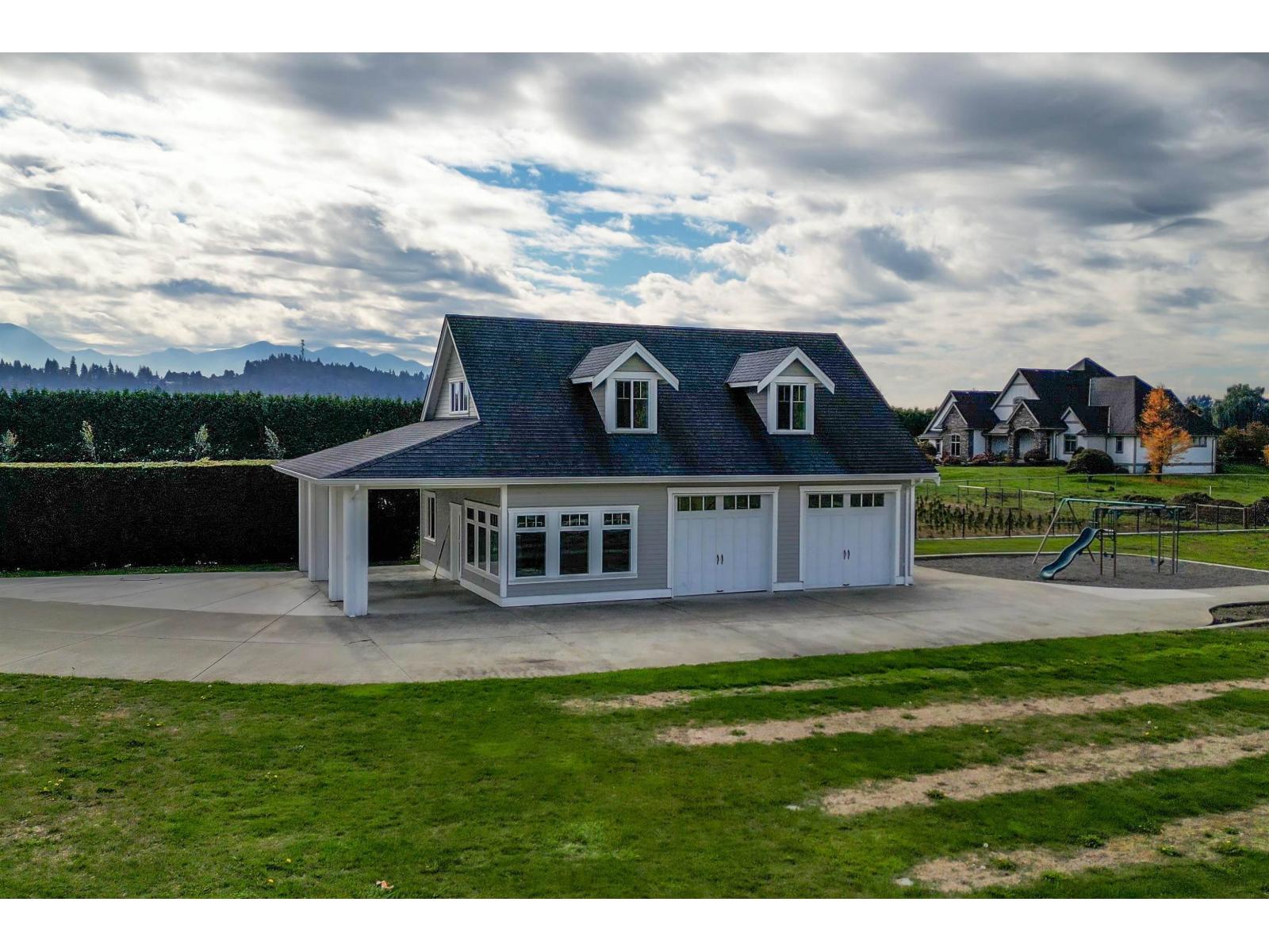 10995 MCSWEEN ROAD|Fairfield Island