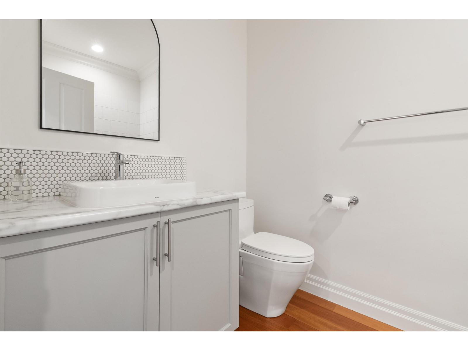 10995 MCSWEEN ROAD|Fairfield Island