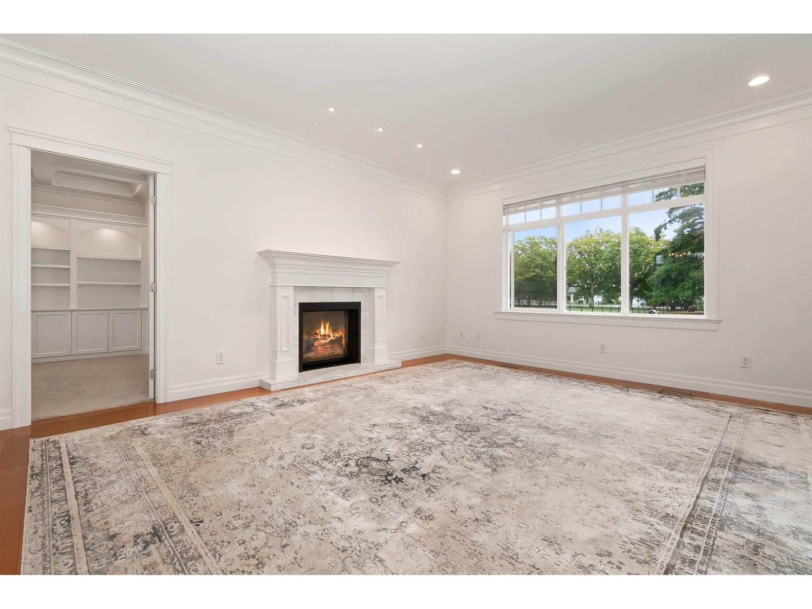 10995 MCSWEEN ROAD|Fairfield Island