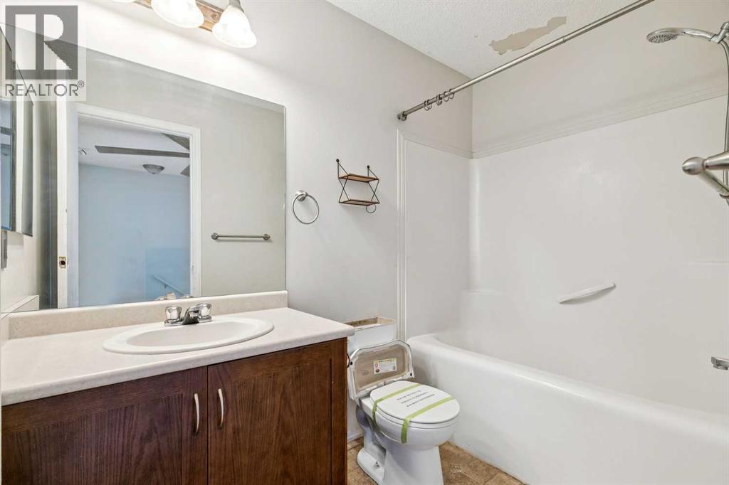 76 Elgin Gardens SE