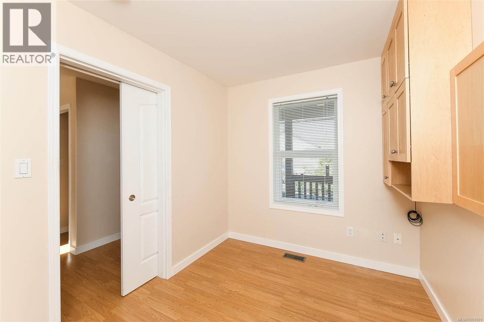 2849 Penrith Ave