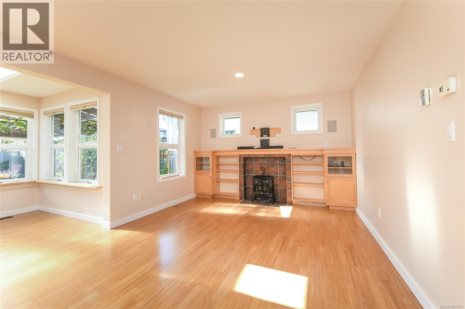 2849 Penrith Ave
