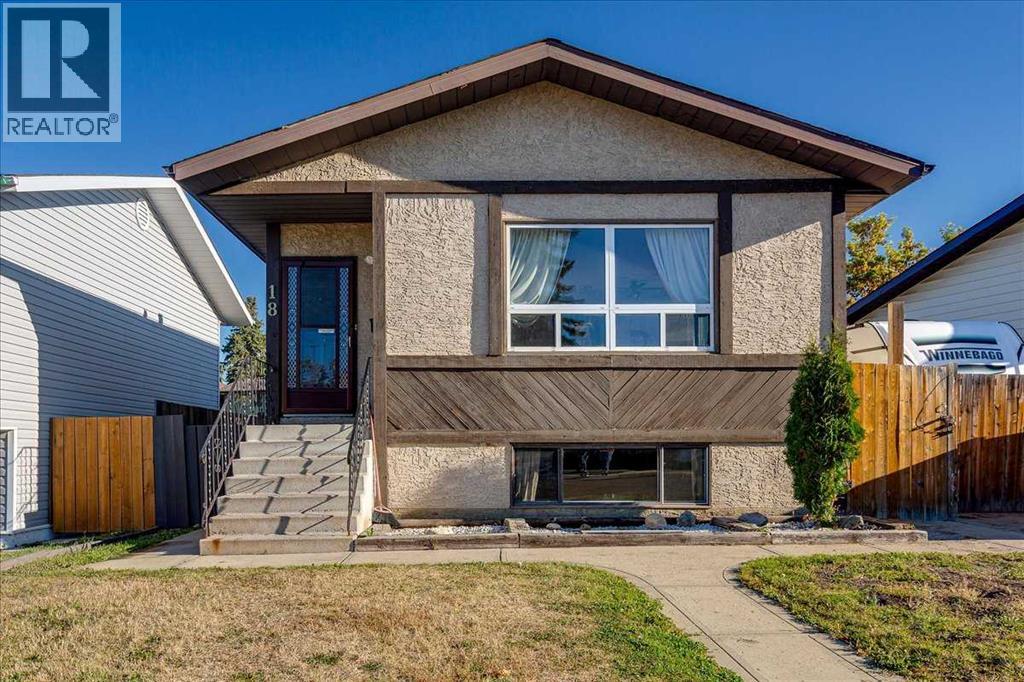 18 Greenham Drive, Red Deer, Alberta  T4P 2X4 - Photo 1 - A2349548