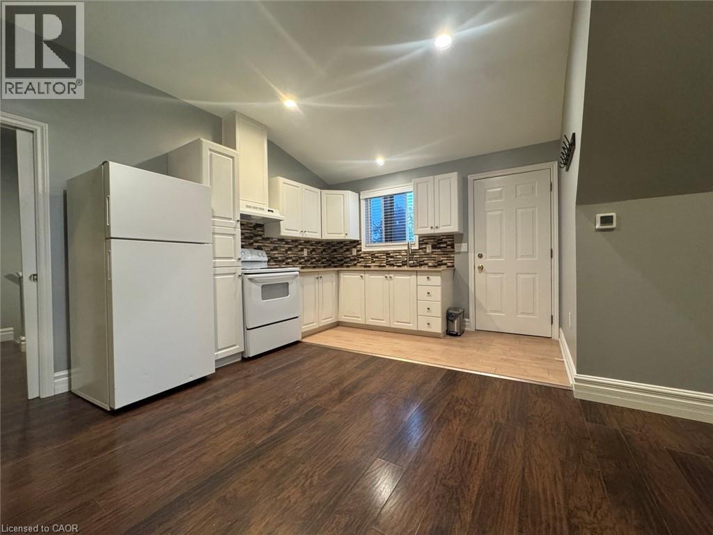 166 CEDARDALE Avenue Unit# A, Stoney Creek, Ontario