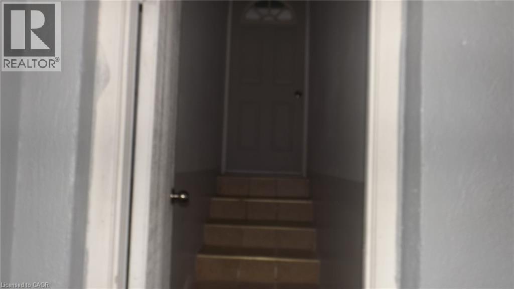 68 Austin Drive, Waterloo, Ontario  N2L 3Y4 - Photo 18 - 40869458