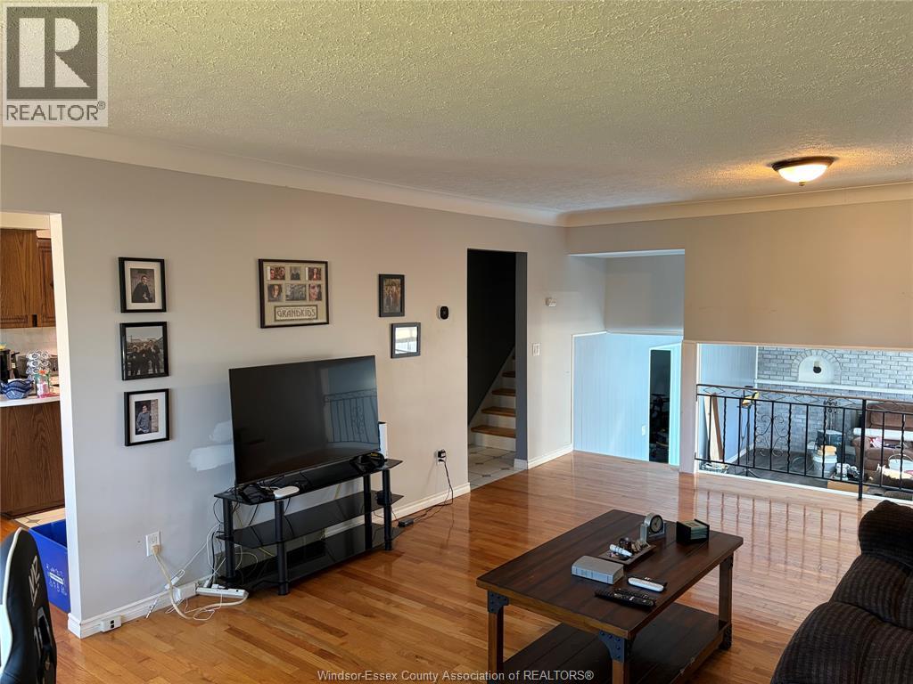 40 Holiday Court, Amherstburg, Ontario  N9V 3A8 - Photo 7 - 26024603
