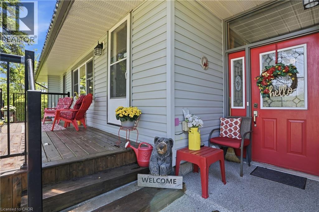 925 Highway 6 N, Flamborough, Ontario L8N 2Z7 - Photo 2 - 40836445
