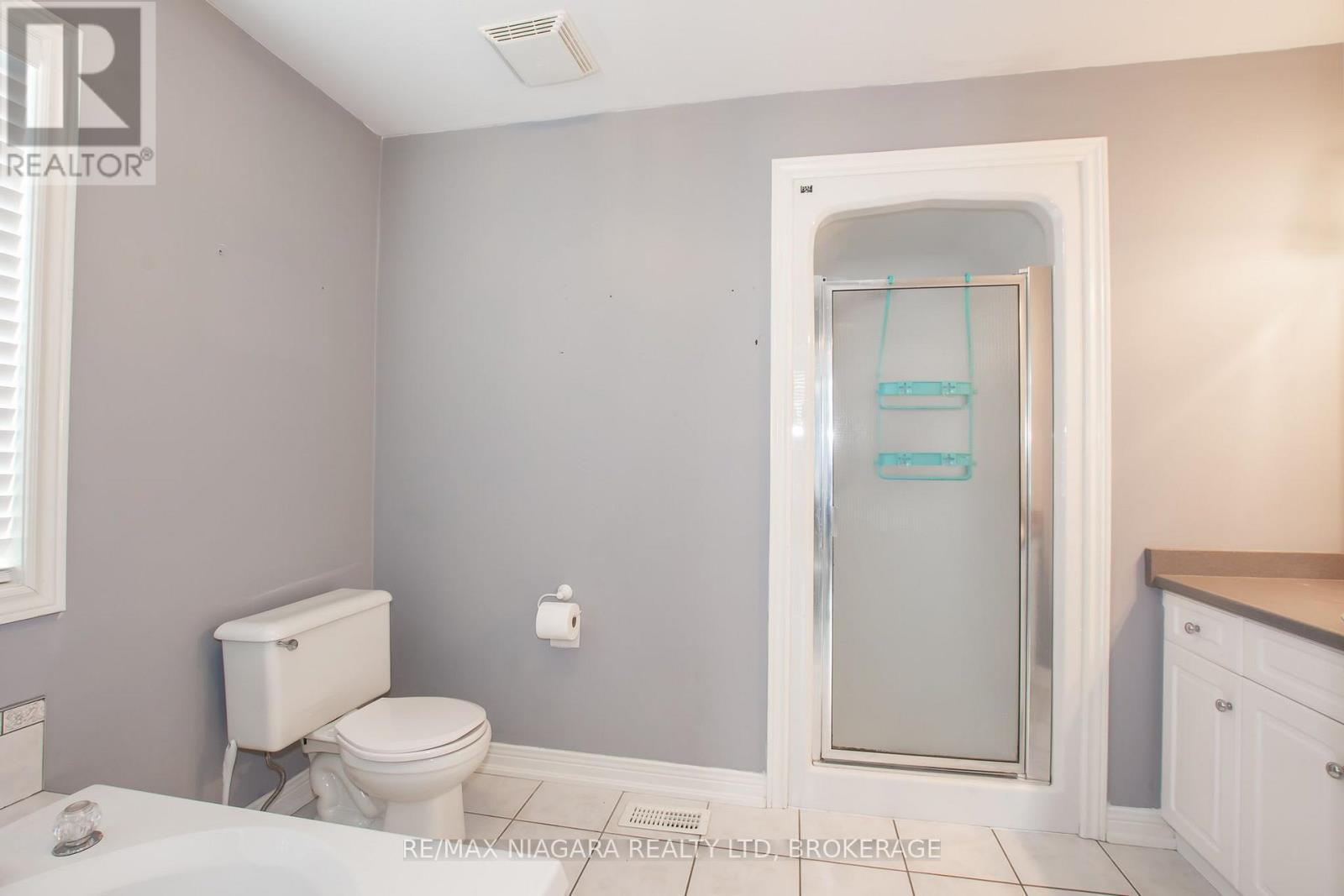 3417 Michelle Court, Niagara Falls, Ontario  L2H 3E7 - Photo 5 - X13862556