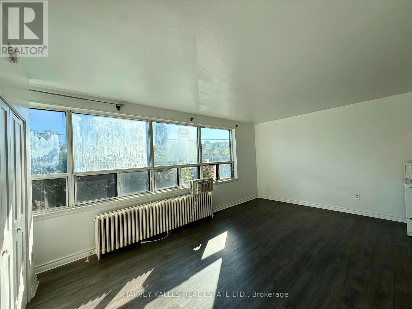 311 - 1582 BATHURST STREET