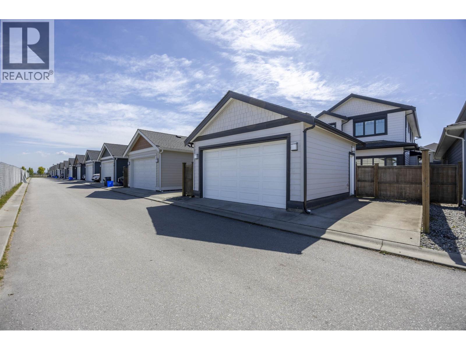 4705 HAZELNUT WAY