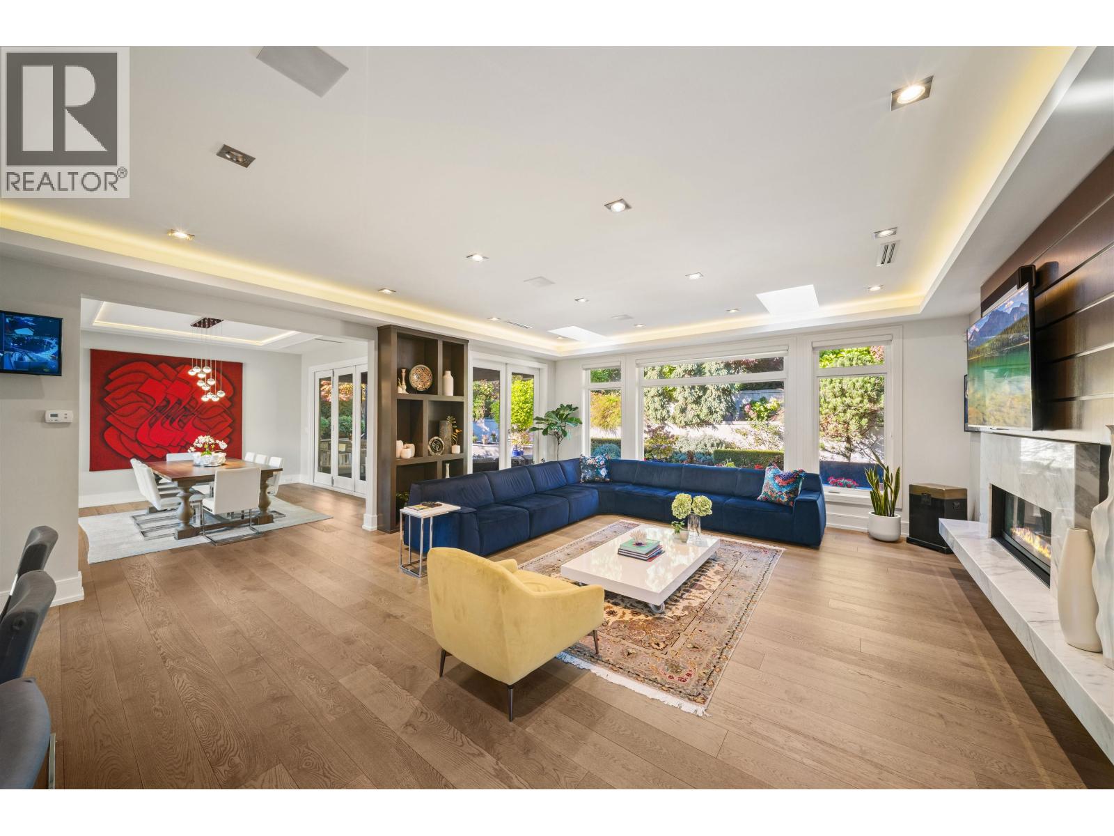 966 BEAUMONT DRIVE