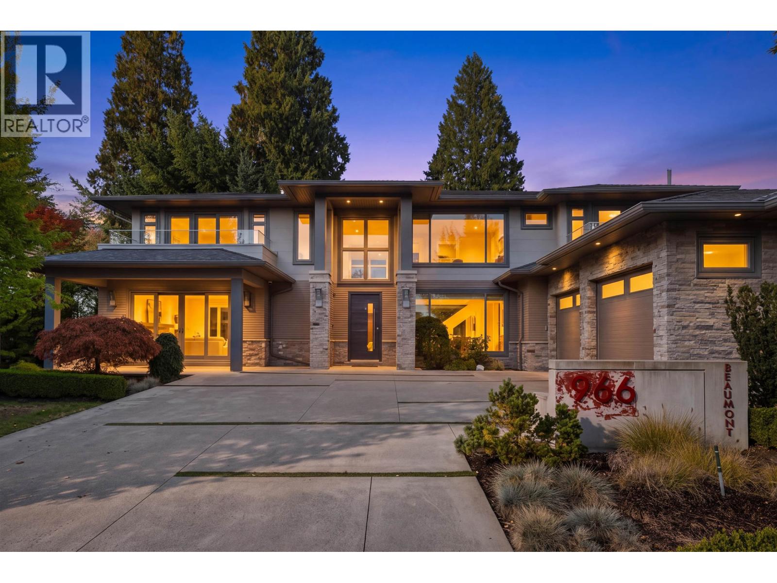 966 BEAUMONT DRIVE