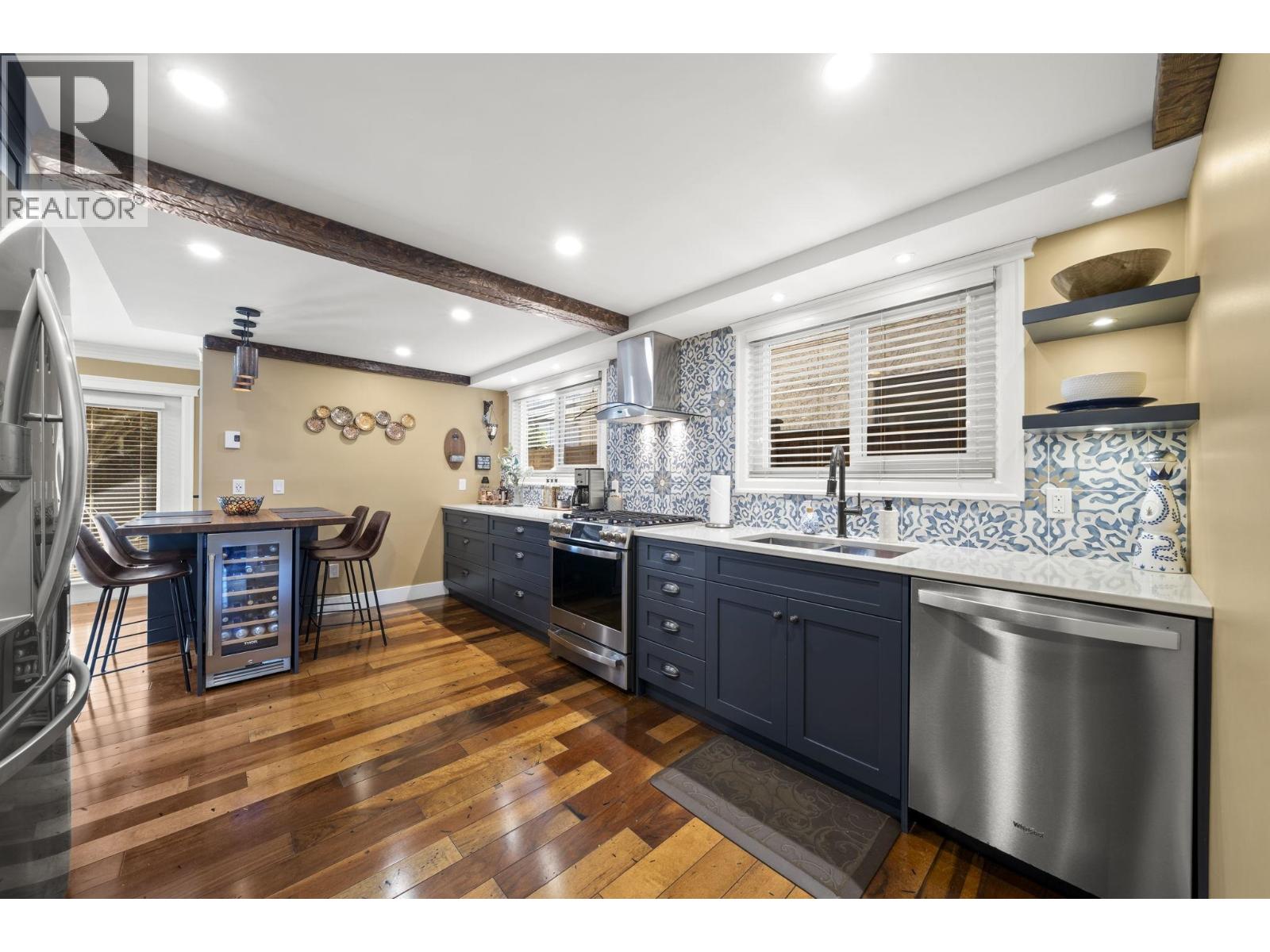 4326 BONAVISTA DRIVE
