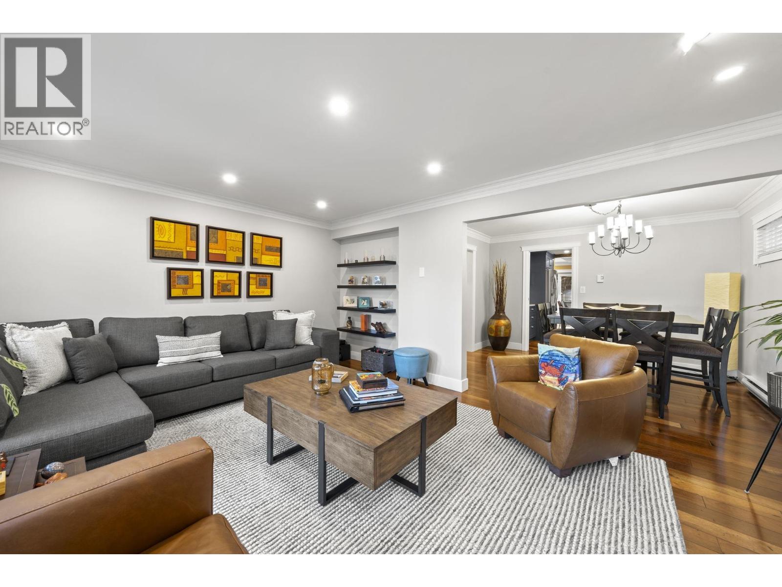 4326 BONAVISTA DRIVE