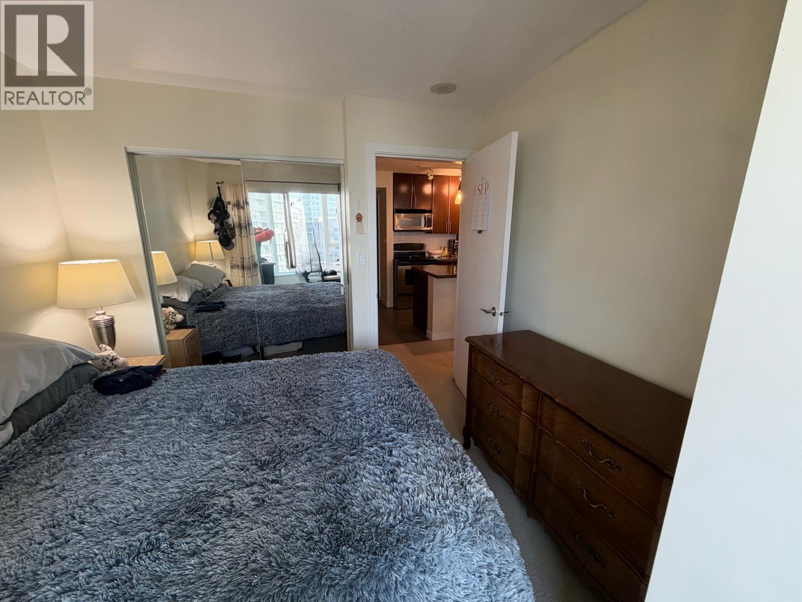 1203 58 KEEFER PLACE