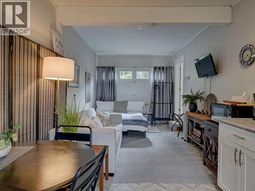 4517 Pollock Road, Pender Harbour, British Columbia  V0N 2H1 - Photo 24 - R3172845
