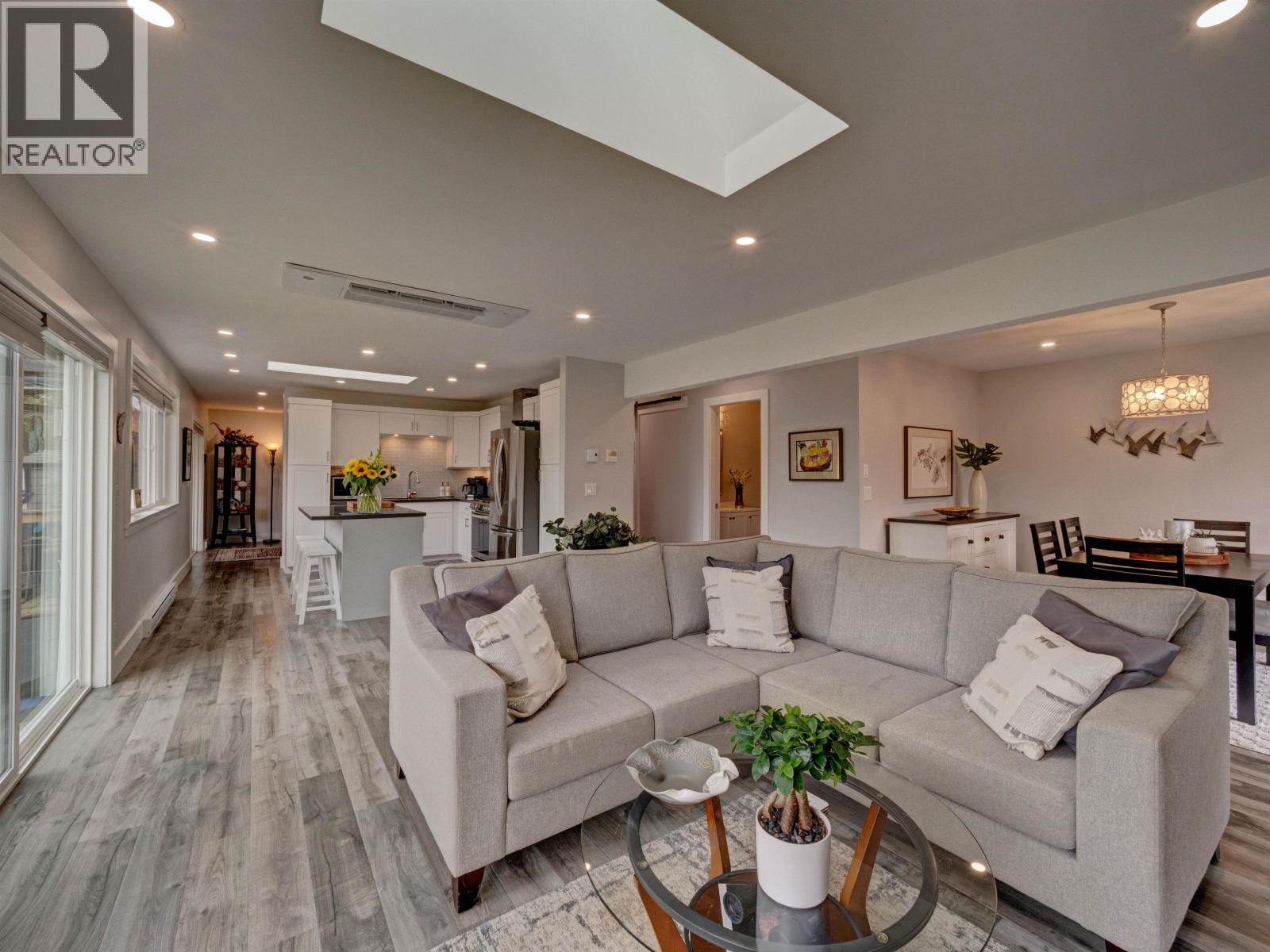 4517 Pollock Road, Pender Harbour, British Columbia  V0N 2H1 - Photo 12 - R3172845
