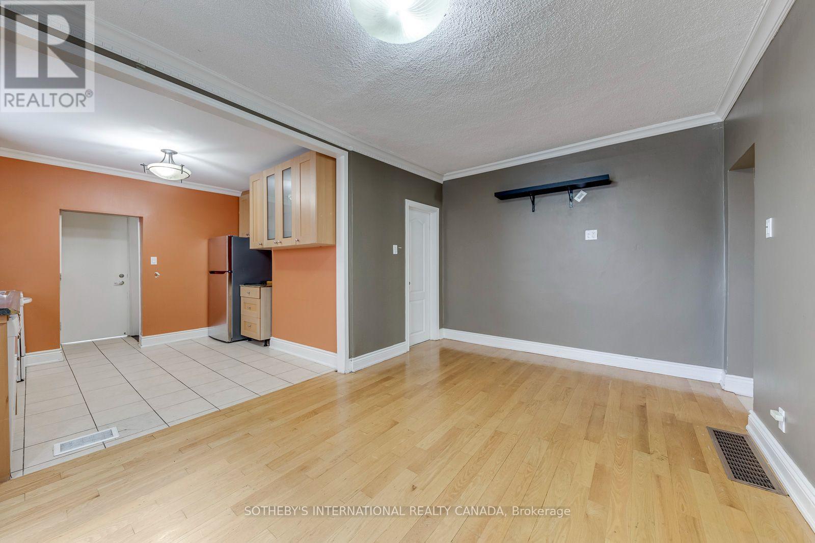 66 Twenty Ninth Street, Toronto, Ontario  M8W 3B2 - Photo 16 - W13868930