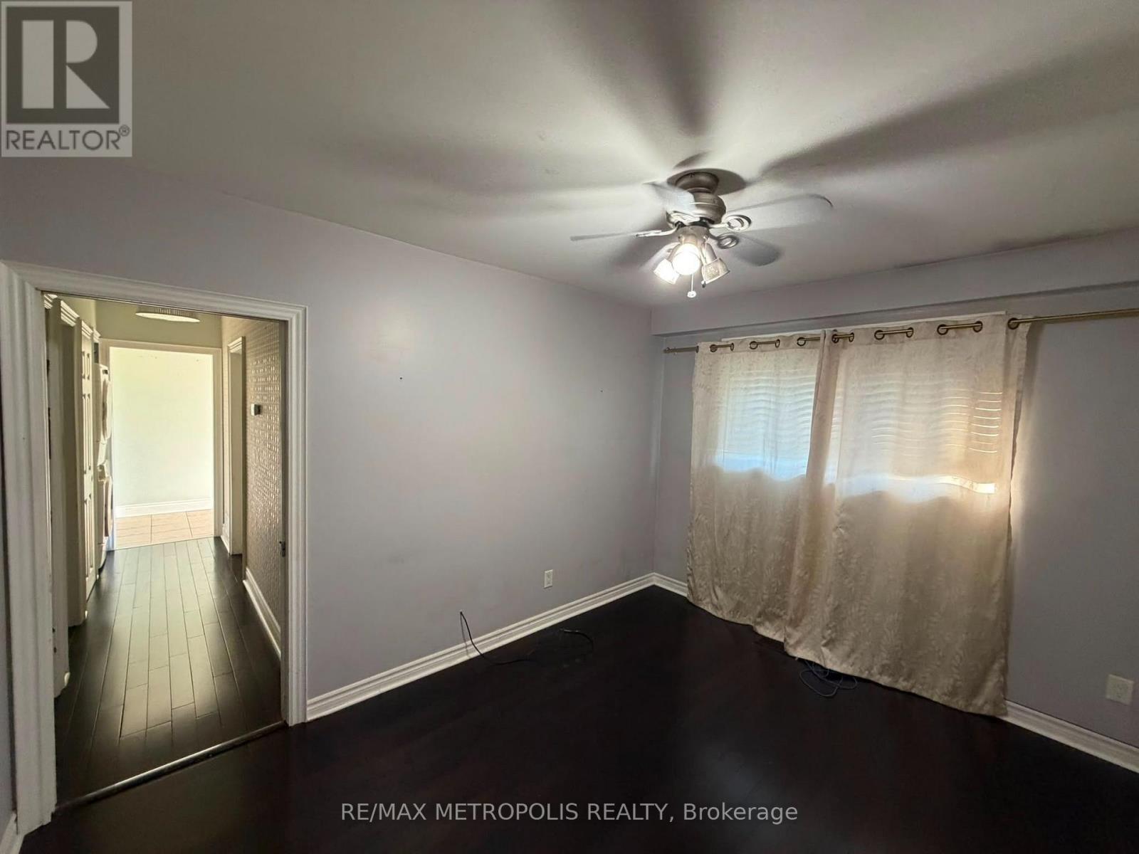 Upper - 37 Carlyle Crescent, Brampton, Ontario L6W 2Y9 - Photo 16 - W13693352