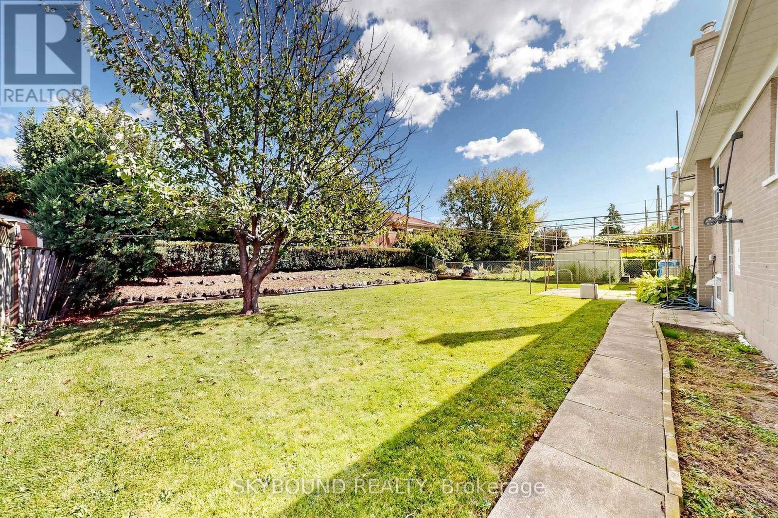 13 Liscombe Road, Toronto, Ontario  M6L 2Z9 - Photo 28 - W13868986