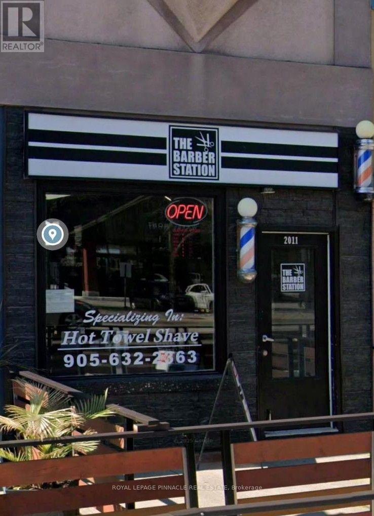2011 LAKESHORE ROAD, Burlington, Ontario