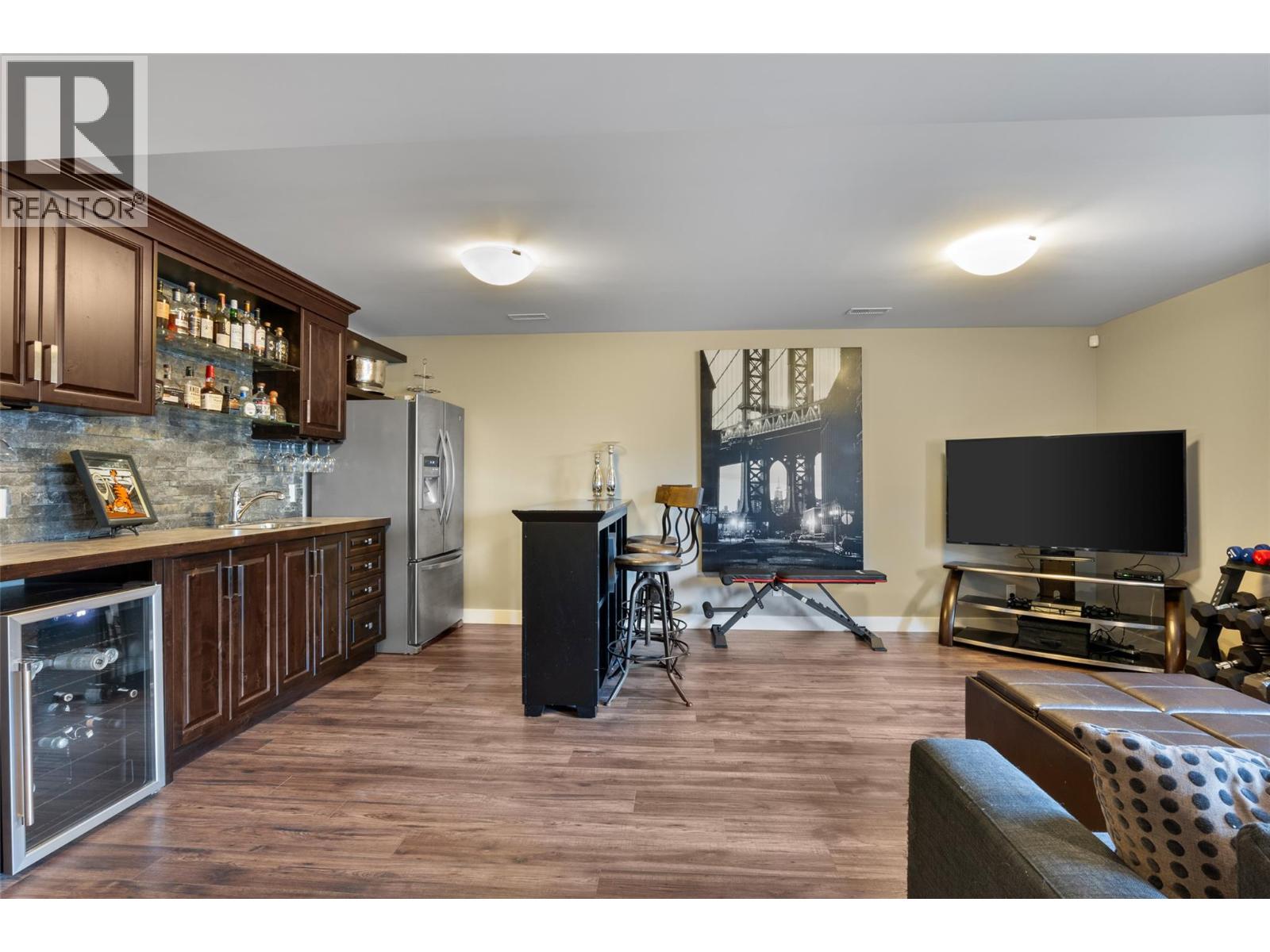158 Fernie Place