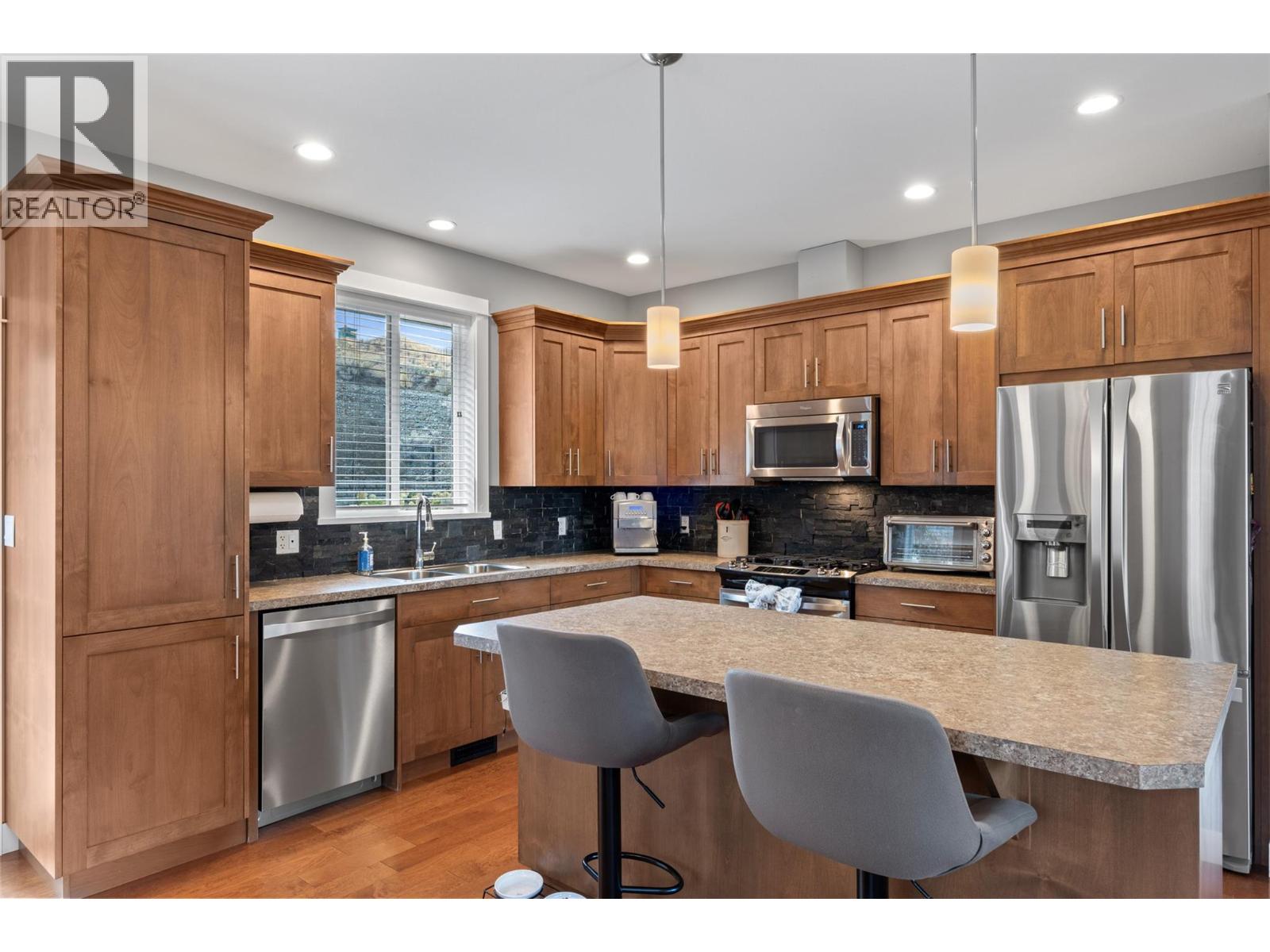 158 Fernie Place