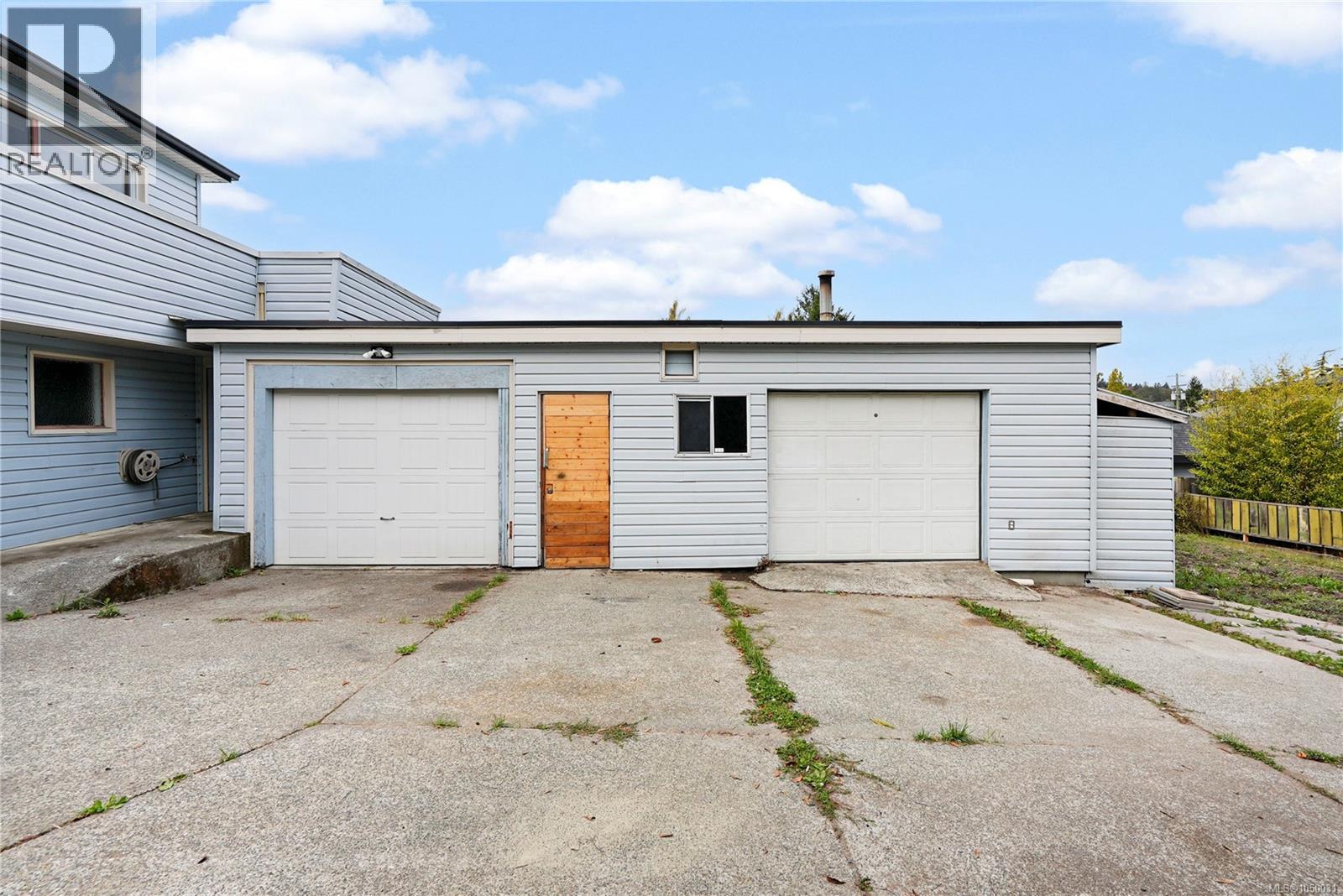 552 Davida Ave