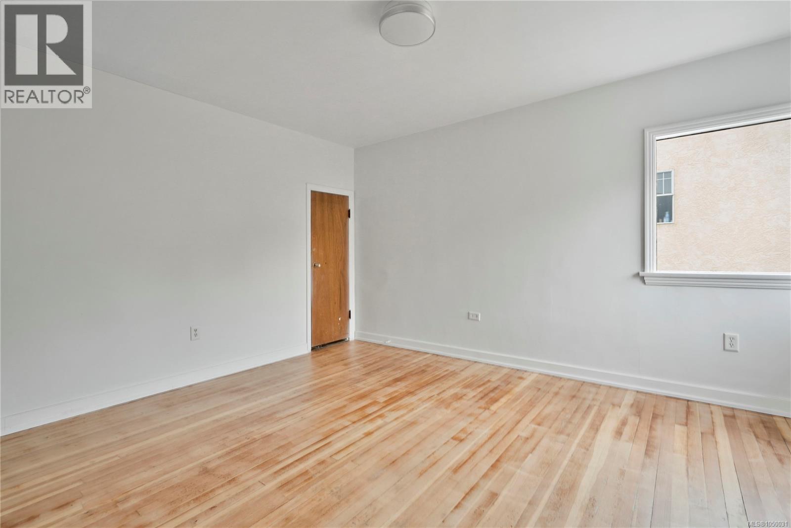 552 Davida Ave
