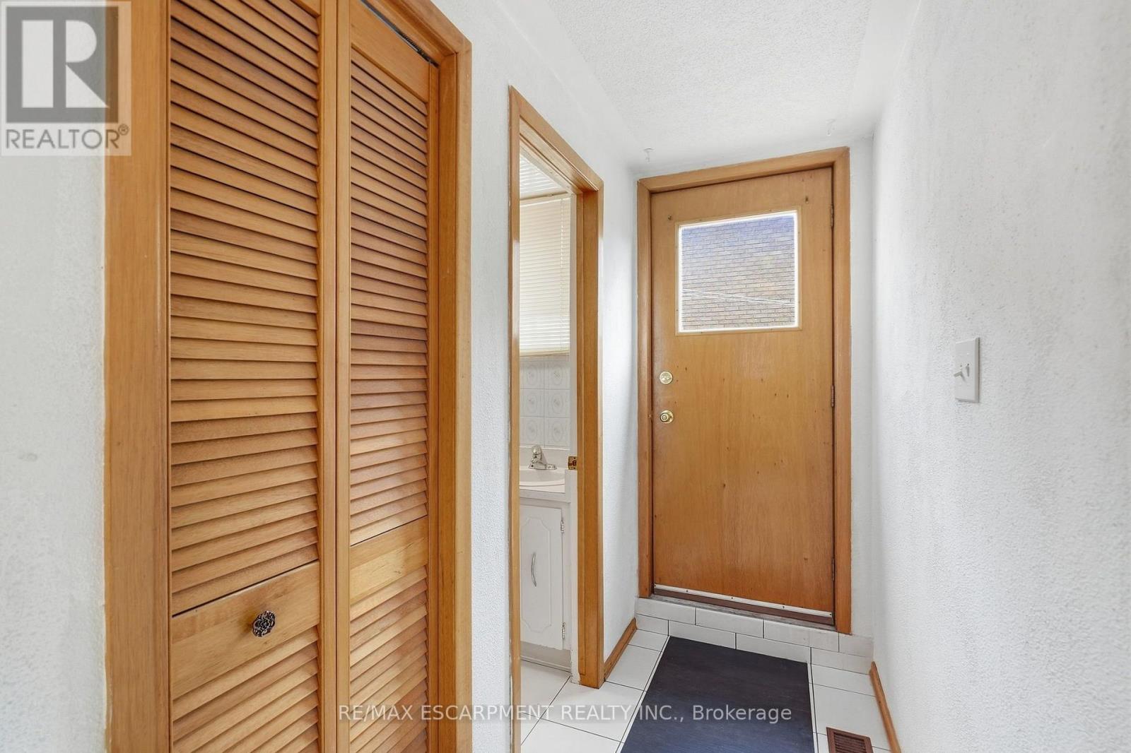 36 Algonquin Court, Hamilton, Ontario  L8T 4T3 - Photo 22 - X13869000