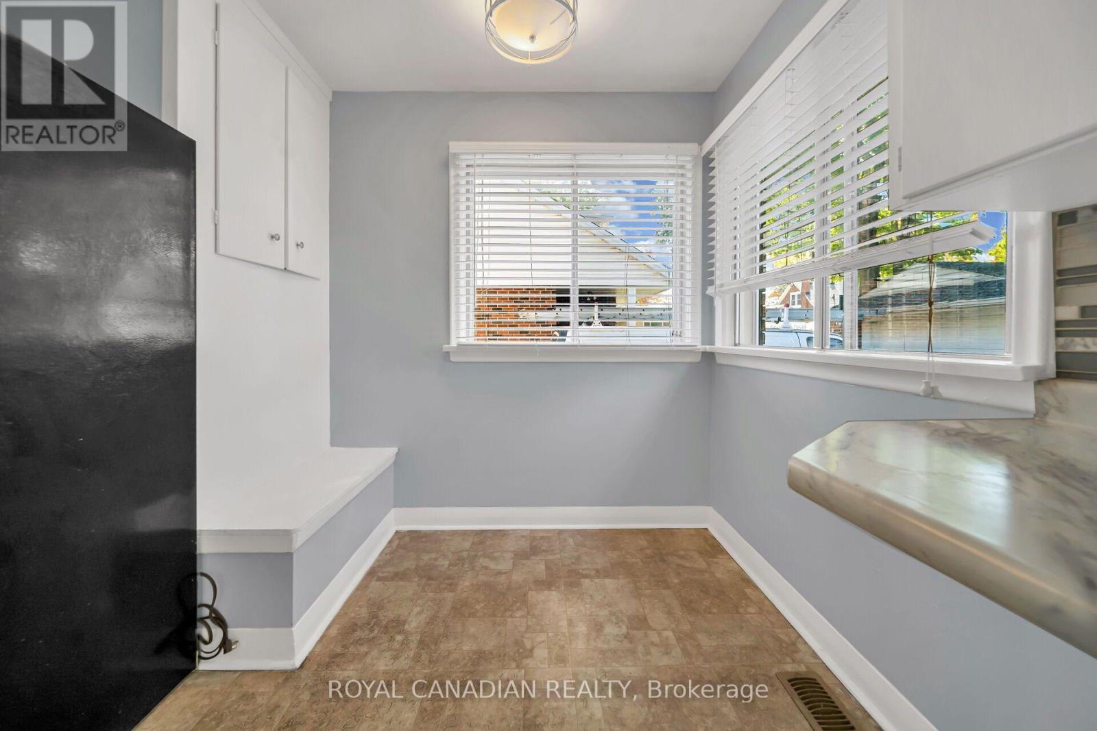 457 Dumfries Avenue, Kitchener, Ontario  N2H 2E9 - Photo 24 - X13869006