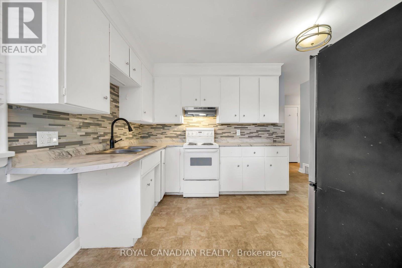 457 Dumfries Avenue, Kitchener, Ontario  N2H 2E9 - Photo 29 - X13869006