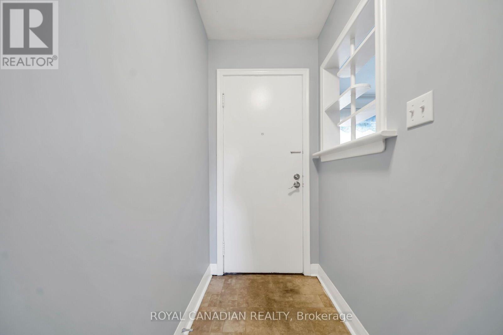 457 Dumfries Avenue, Kitchener, Ontario  N2H 2E9 - Photo 6 - X13869006