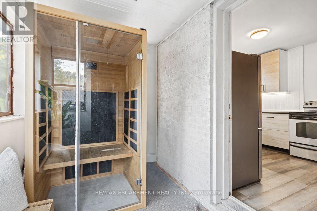 202 Huxley Avenue S, Hamilton, Ontario  L8K 2R3 - Photo 39 - X13869026