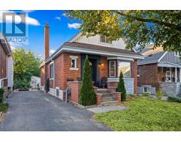 202 HUXLEY AVENUE S, Hamilton, Ontario