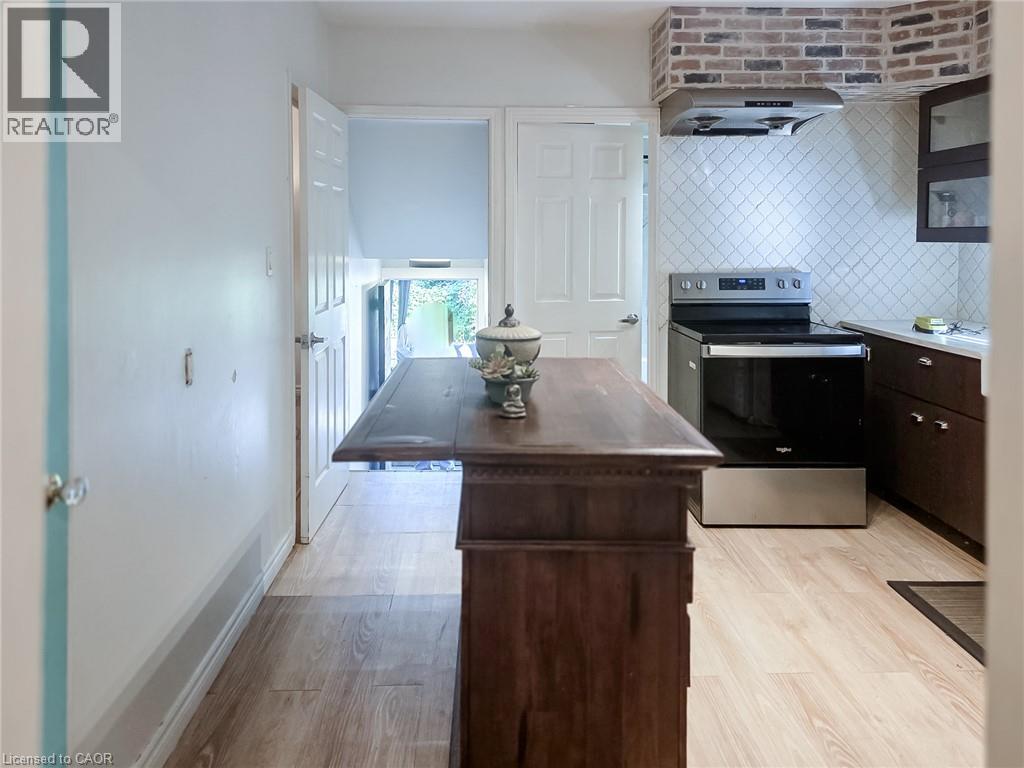 212 Niagara Street, St. Catharines, Ontario  L2M 4V4 - Photo 15 - 40869573
