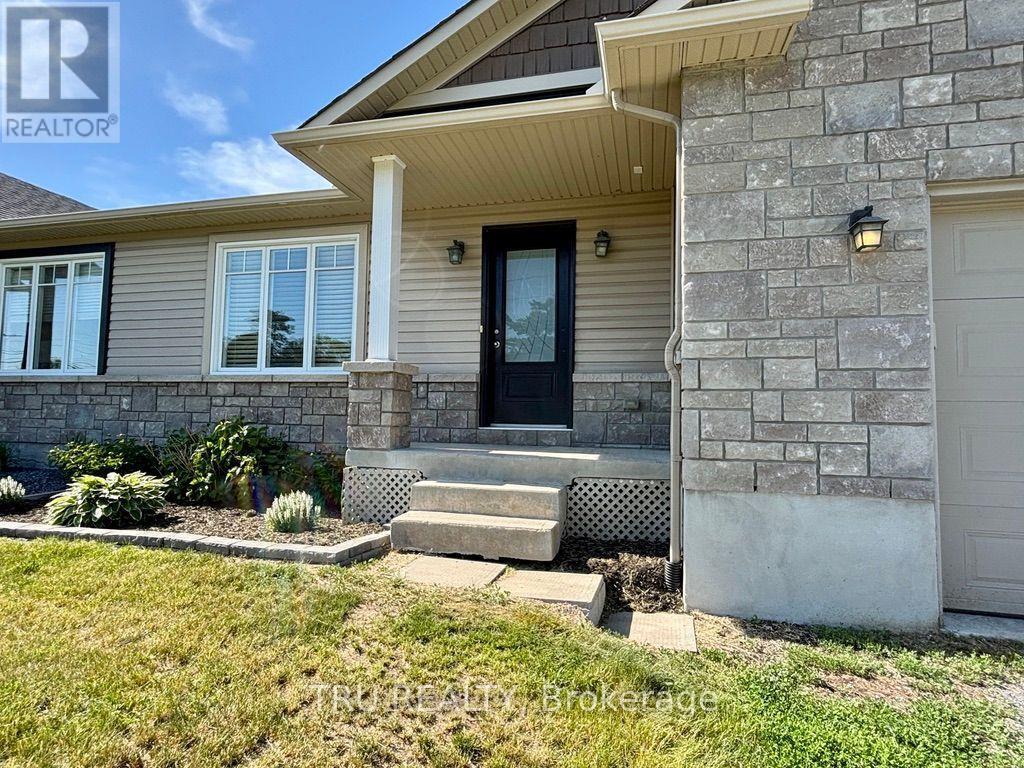 2315 Laval Street, Clarence-Rockland, Ontario  K0A 1E0 - Photo 2 - X13411082