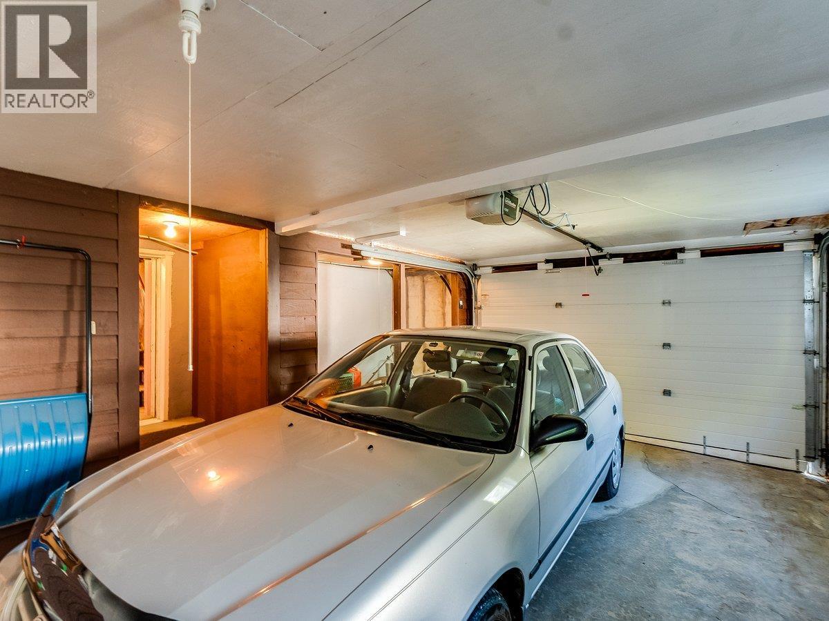 904 Fifth Street, Nelson, British Columbia V1L 2X8 - Photo 48 - 10402421