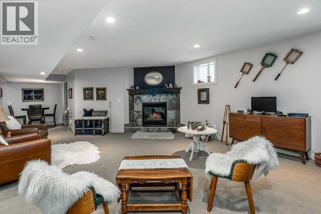 312 Crawford Close