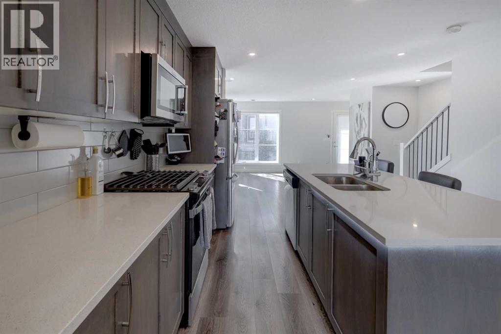 319, 260 Rowley Way NW