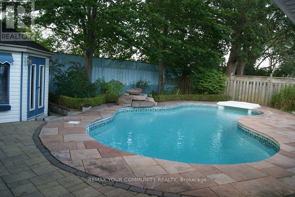 56 Willesden Road, Toronto, Ontario  M2H 1V7 - Photo 3 - C13858170