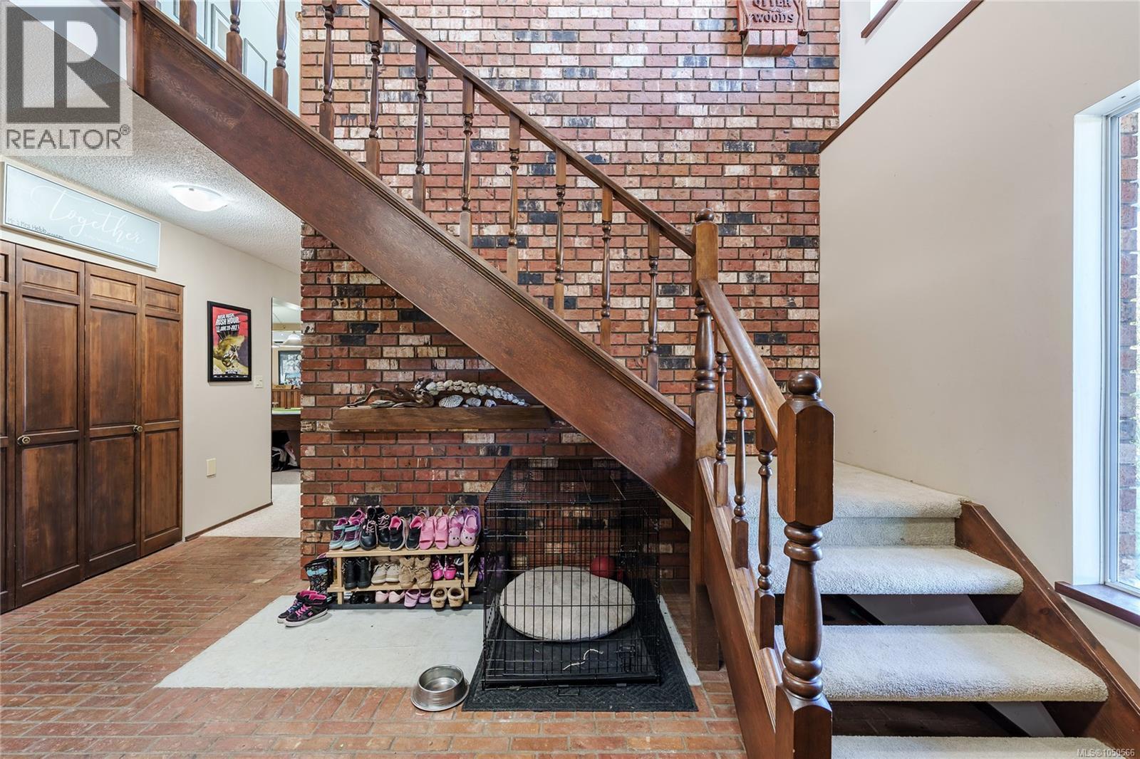 438 Davis Rd