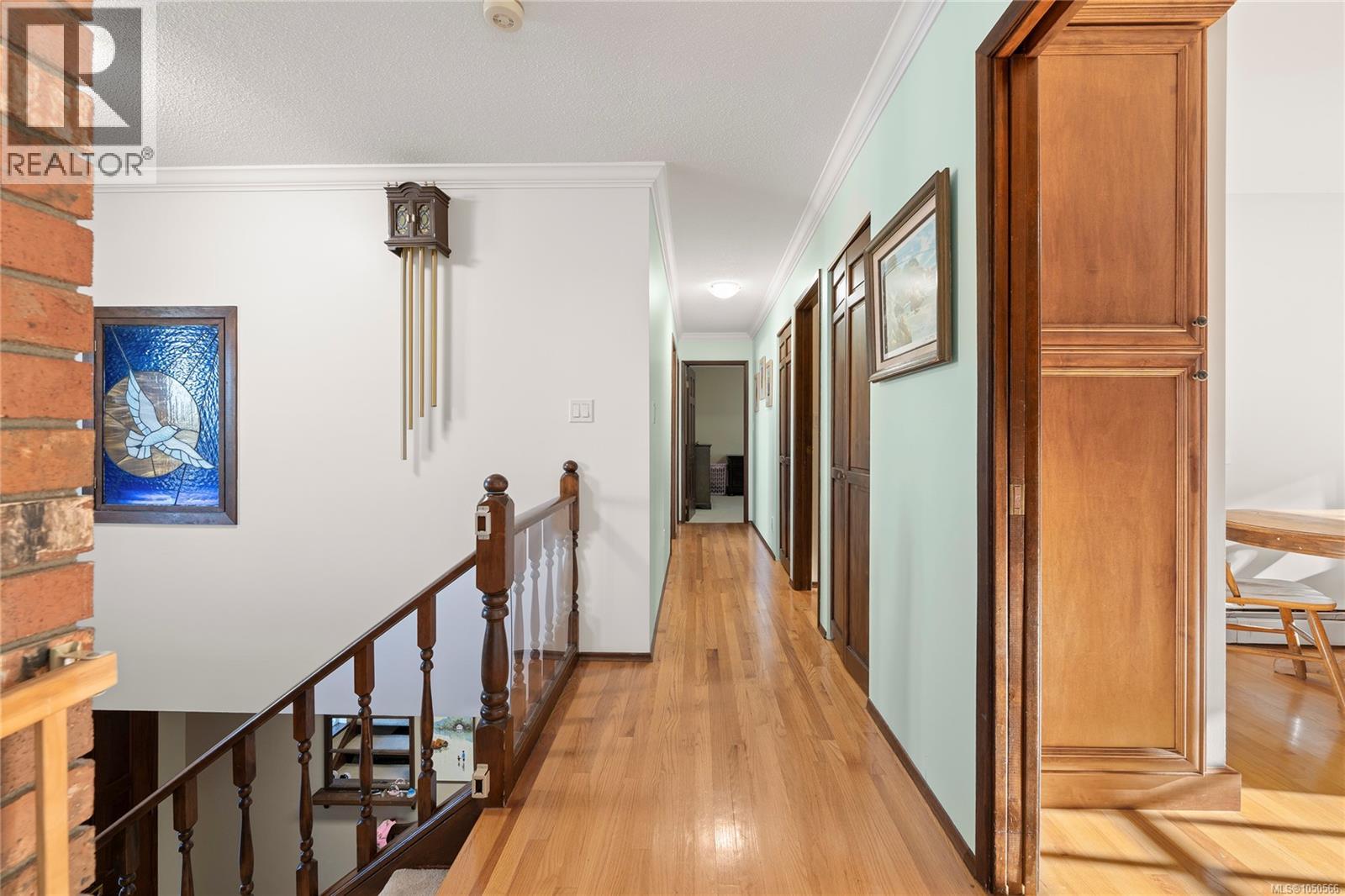 438 Davis Rd
