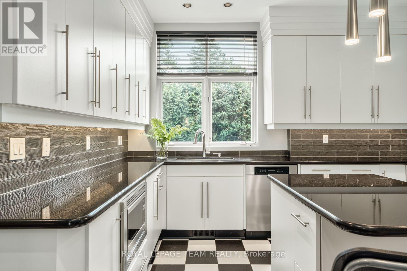 725 Manor Avenue, Ottawa, Ontario  K1M 0E4 - Photo 9 - X13869154