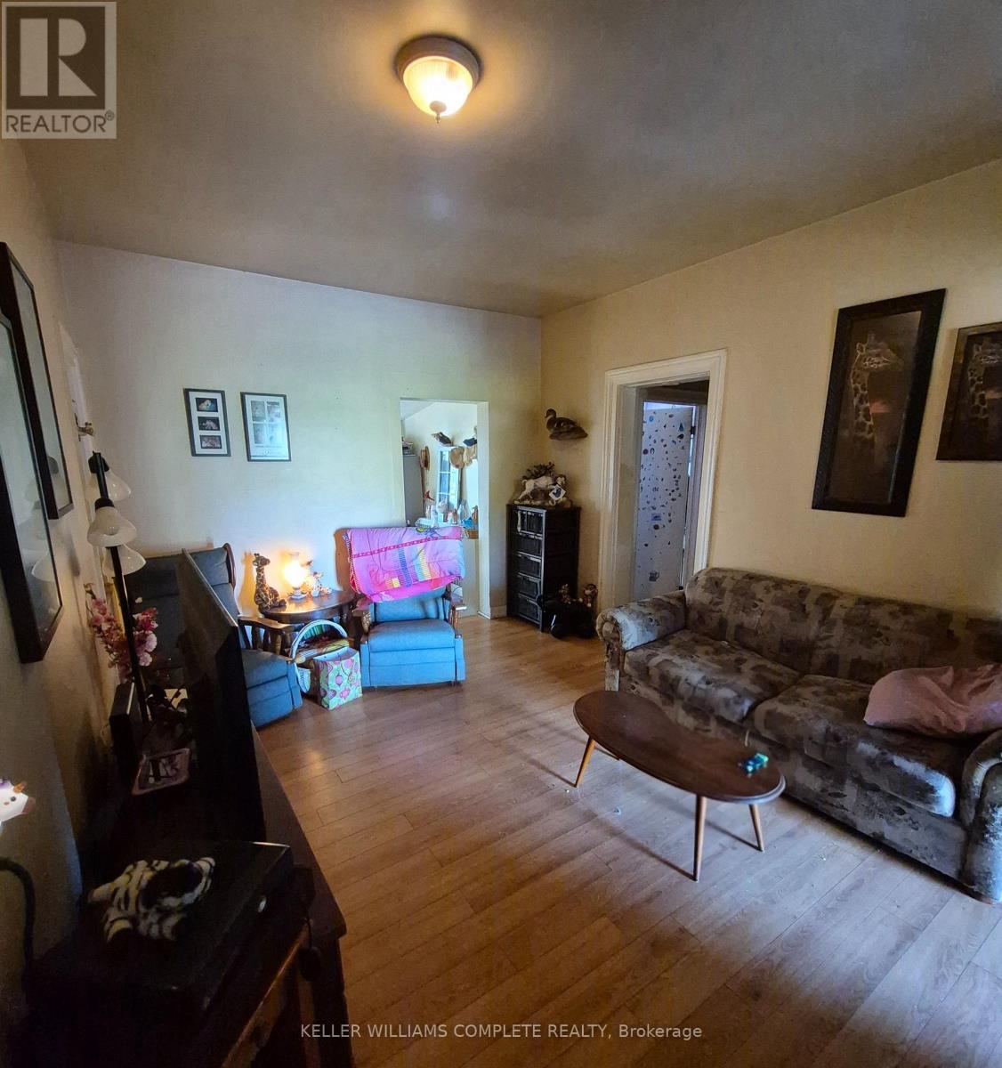 20 Carleton Street N, Thorold, Ontario  L2V 2A4 - Photo 11 - X13869162