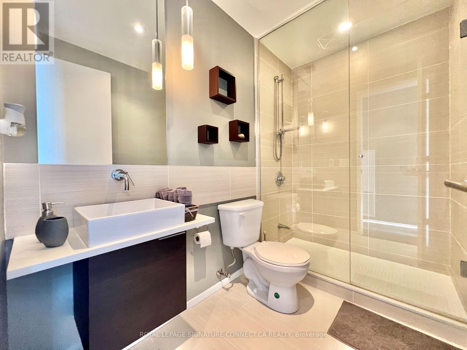 2107 - 8 Charlotte Street, Toronto, Ontario  M5V 0K4 - Photo 19 - C13869080