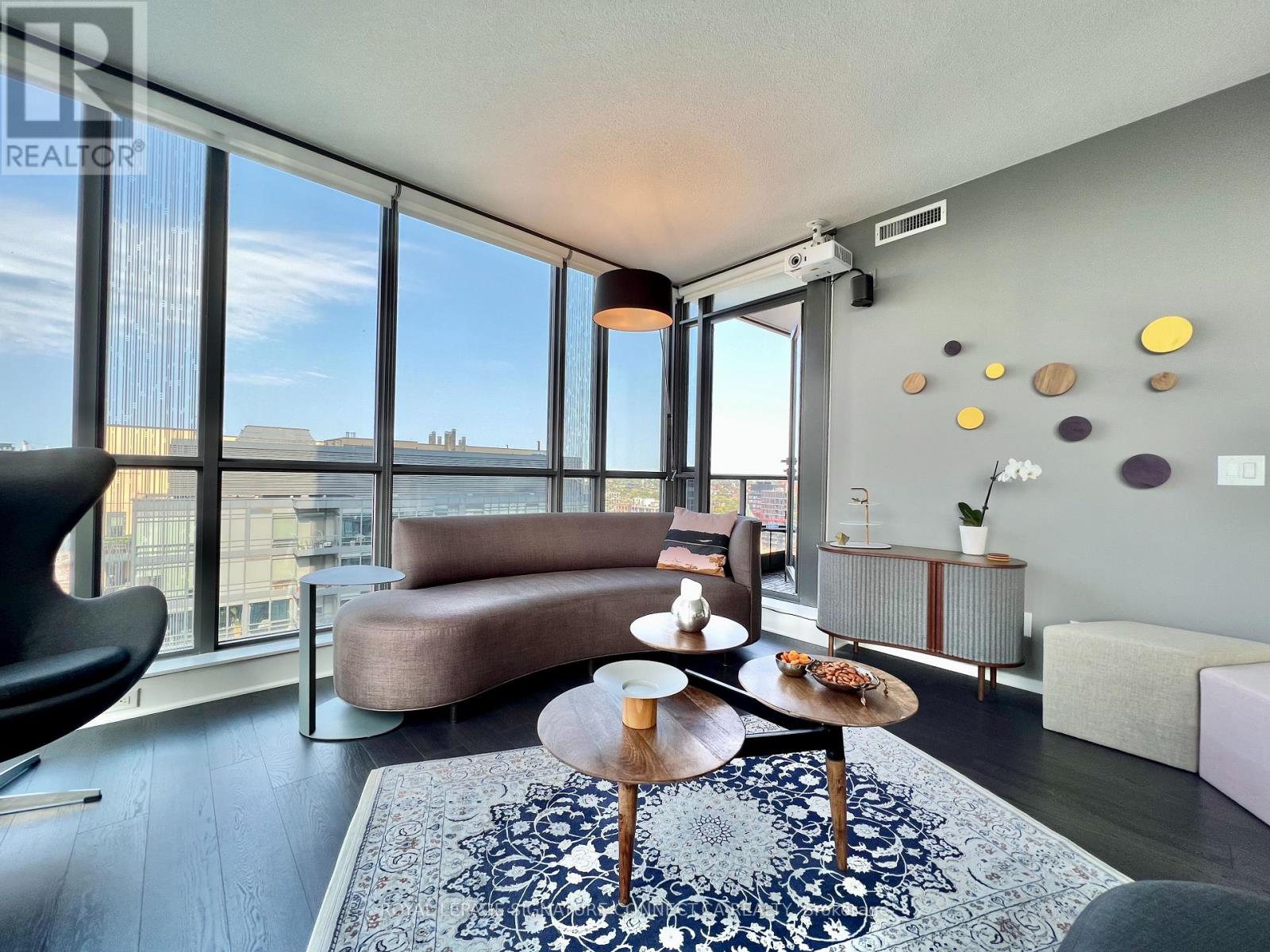 2107 - 8 Charlotte Street, Toronto, Ontario  M5V 0K4 - Photo 3 - C13869080