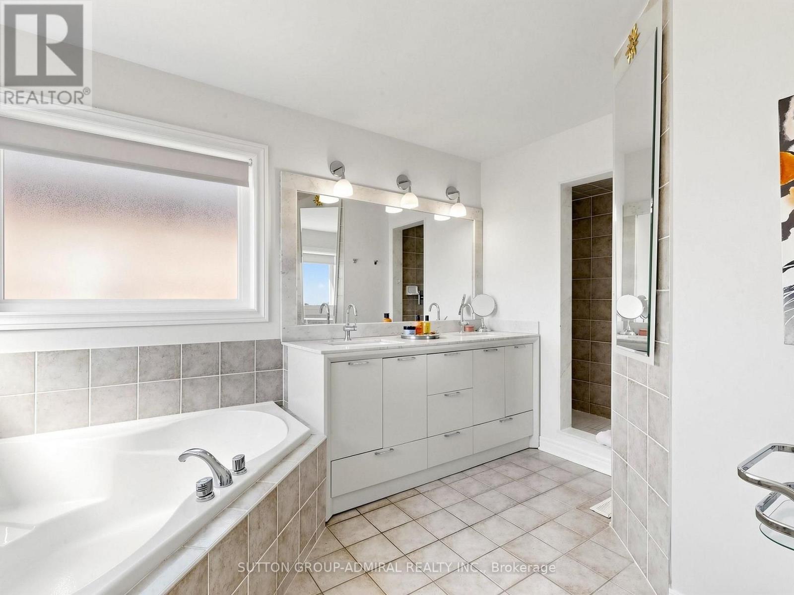 10 Silver Oaks Boulevard, Vaughan, Ontario  L4H 1X5 - Photo 15 - N13869046