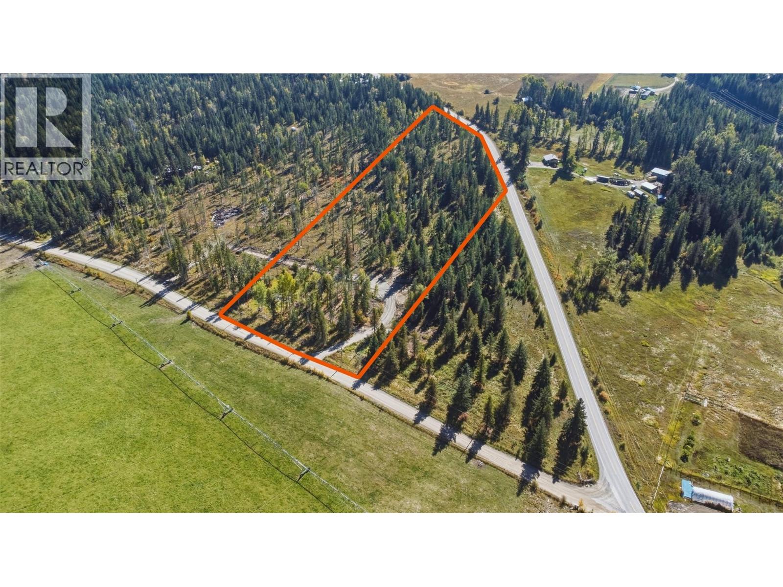 30 Campbell Road, Cherryville, British Columbia